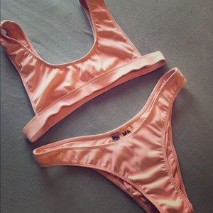 NWOT Shorebreak bikini bottom